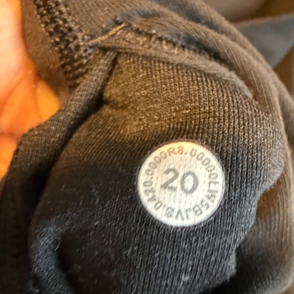 Lululemon Wunder Under High-Rise Tight (or 7/8) with a 25″ inseam - Size 20 - Picture 5 of 5
